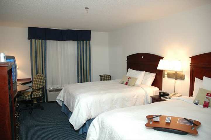 Hampton Inn Hinesville Exterior foto