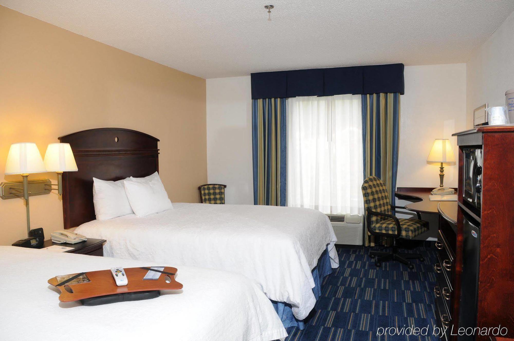 Hampton Inn Hinesville Exterior foto