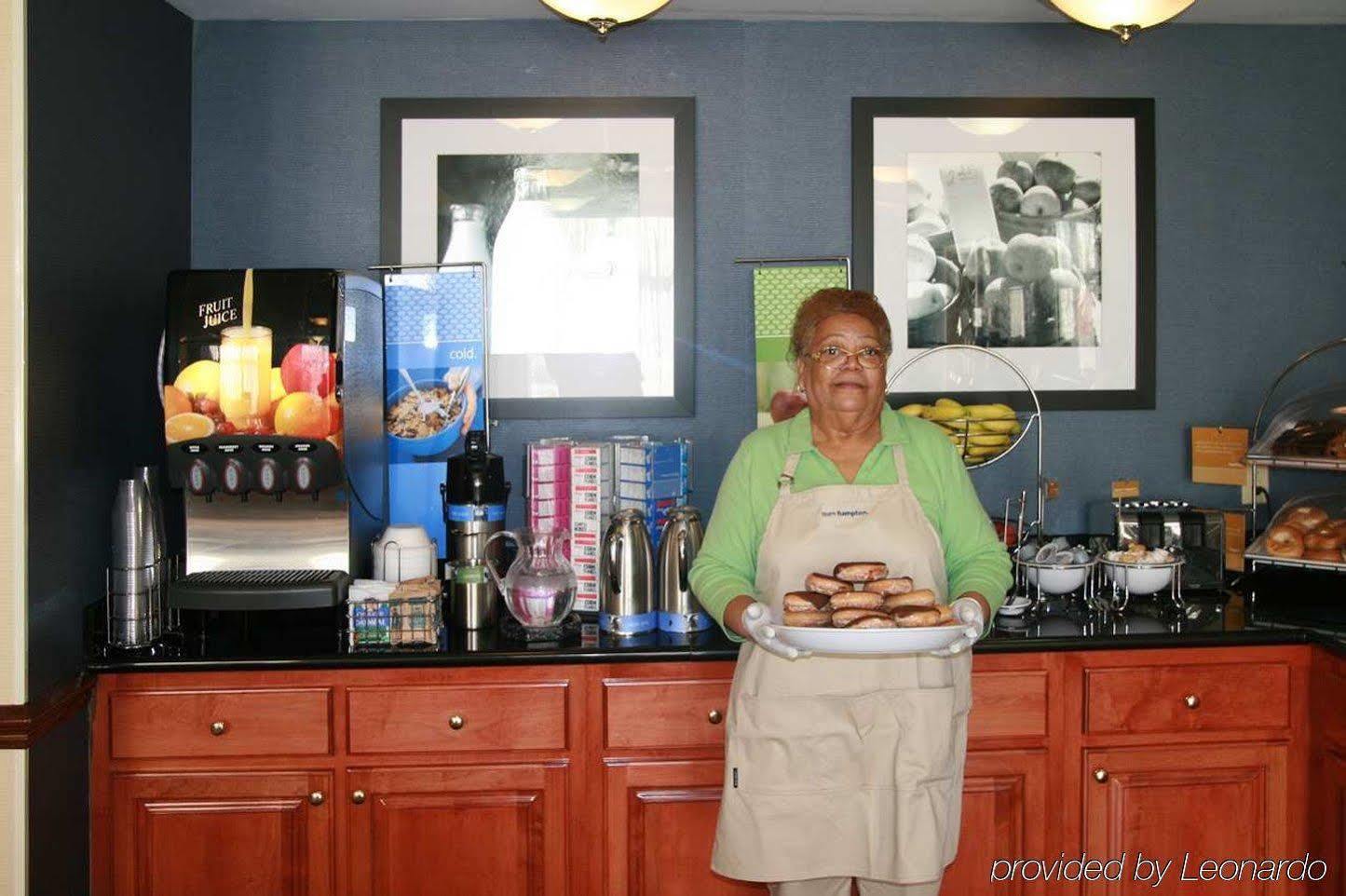 Hampton Inn Hinesville Restaurante foto